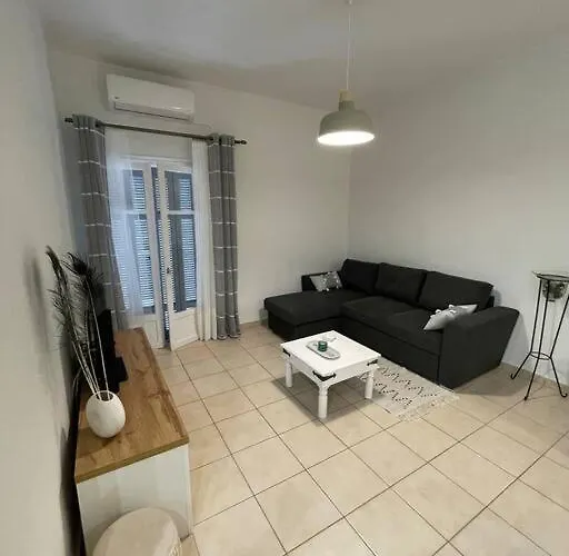 Alekas Cozy Apartment